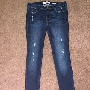HOLLISTER JEANS